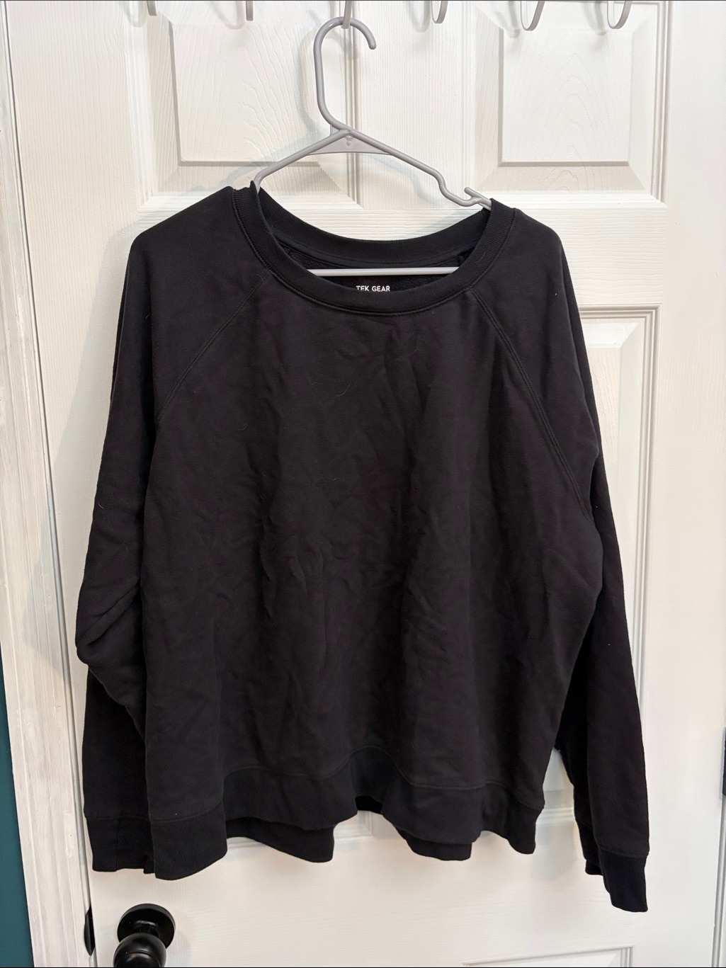 Tek Gear Black Crewneck Sweatshirt